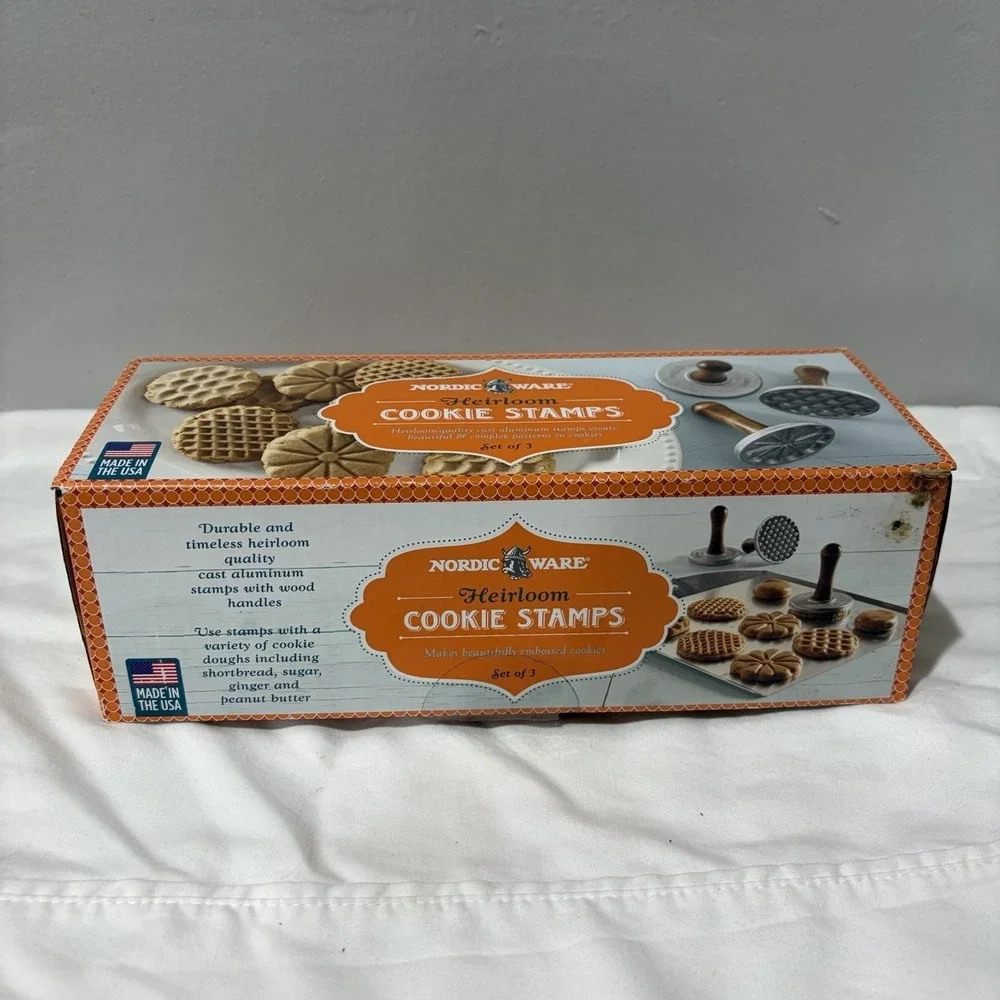 Nordic Ware Heirloom Cookie Stamps Wood Handles Cast Aluminum‎ NIB Aluminum